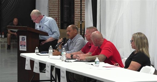 Shawnee Township residents pack town hall to hear from trustee candidates