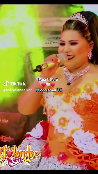 yolanda ivon la original #feliz #fiesta #patria #yolandaivon🎤💗ivon #yolandaivon #peru #envivo @Yolanda Ivón @Diego Chura @la foca hambrienta 🦈