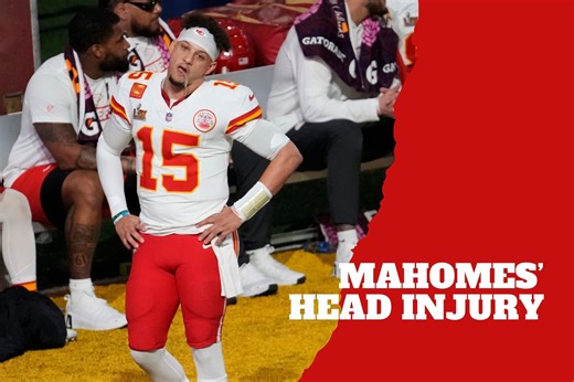 Video shows Patrick Mahomes suffering head injury - MarcaTV
