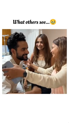 Jiya shankar ♥️|abhishek Malhan 💗|‪@triggeredinsaan‬ ‪@FukraInsaan‬ #liveinsaan #trending#shorts