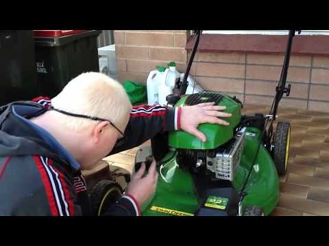 John Deere JS26 Push Mower Servicing HowTo.