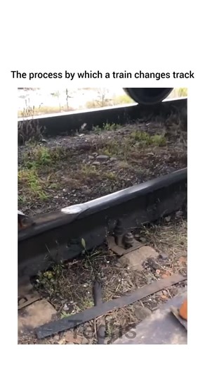 Technology🔹️Gadgets on Instagram: "Ever wondered how a massive train smoothly switches from one track to another without stopping? Behind this everyday railway operation is a precisely engineered system designed for safety, accuracy, and reliability. 🛤️ How Track Switching Works: At the heart of the process is a railway switch (also called points or turnouts). This mechanism guides the train’s wheels from the main track to a diverging track by physically moving sections of rail. 🔧 Step-by-Ste