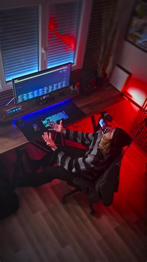 🔊 DUBSTEP IS DEAD. Or maybe… it just evolved. ⚡ From underground basslines to cinematic sound design — genres don’t die, they transform. At AVL (Art Visual Lab), we explore how sound, VFX, and visuals evolve together to shape culture 🎬🔥 Credit : @neoliptus #VFX #AI #SoundDesign #Dubstep #ElectronicMusic #CinematicAudio #CreativeEvolution #DigitalArt #VisualCulture #AVL #ArtVisualLab