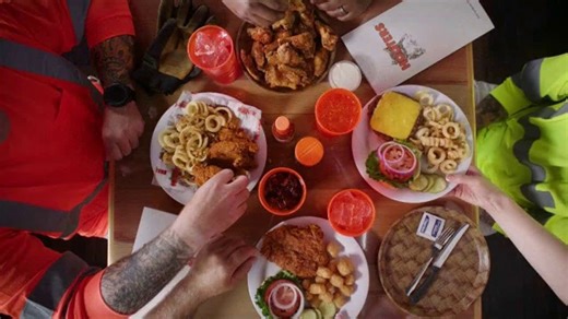 Hooters TV Spot, 'Nothing Beats the Original'