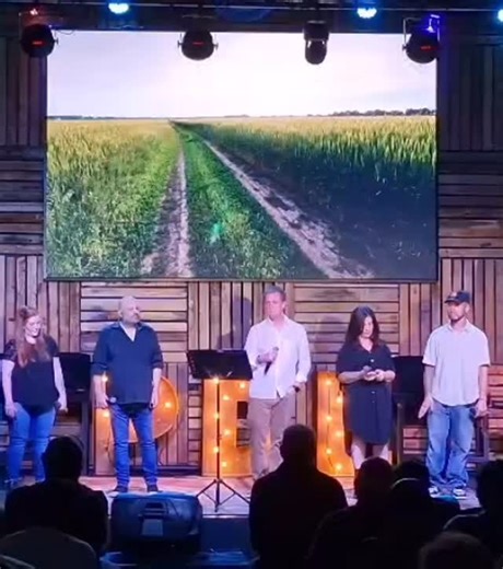 Les comparto un fragmento de una canción que canté este domingo en @punto.de.encuentro del cantautor @marcosvidalreal llamada “El Milagro” | Justo Lamas