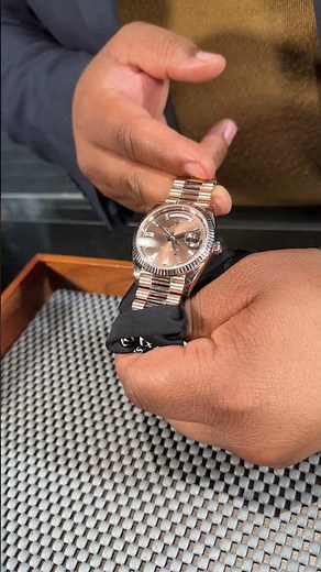 Rolex Day Date 40 President Rose Gold Chocolate Dial Watch 228235 Review | SwissWatchExpo