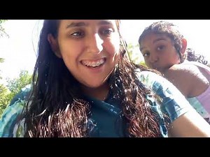 En la piscina con mis primas