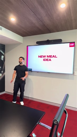 This one is going to be good!! What do you think we are cooking up for Sunday? 🤔💭 #mymc #mymusclechef #everybodyeverygoal #food #teaser #meal #gym #protein