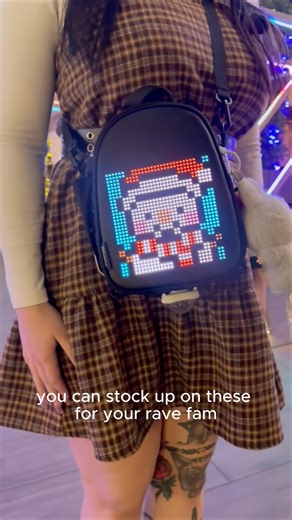 A perfect holiday gift. 🎄 The FLOWt Pack. Super cute, customizable, and always fun to carry.