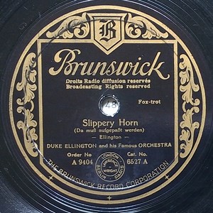 Duke Ellington And His Famous Orchestra - Slippery Horn / Drop Me Off At Harlem