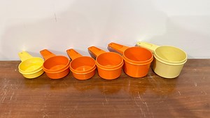 Partial Set of Vintage TUPPERWARE Measuring Cups, Orange and Yellow. Baking Untensils, Antique Tupperware for the Kitchen. - Etsy Canada