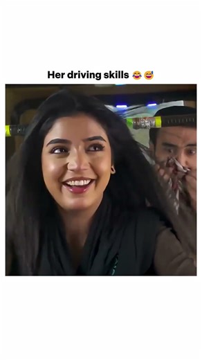 Her driving skills 😂🤣 Aas Paas #laibakhan #shorts #viral #fyp #100kviews #13millionviews