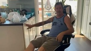 GTPLAYER Gaming Stuhl Bürostuhl Massage Gaming Sessel Ergonomischer Gamer Stuhl mit Fußstütze, Massage-Lendenkissen, Gepolstert Gaming Chair, Drehsessel, 150KG, weiß