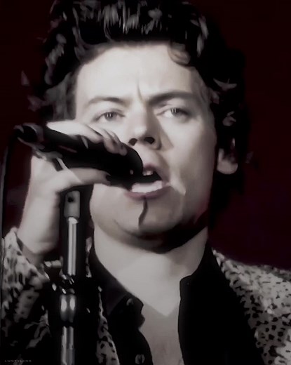 Live Performance: Engaging Stage Presence and Energy