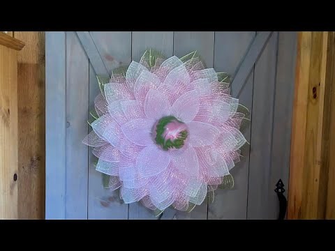 How To Make A Flower Wreath On A Dollar Tree Bicycle Frame, How To Make A Deco Mesh Wreath