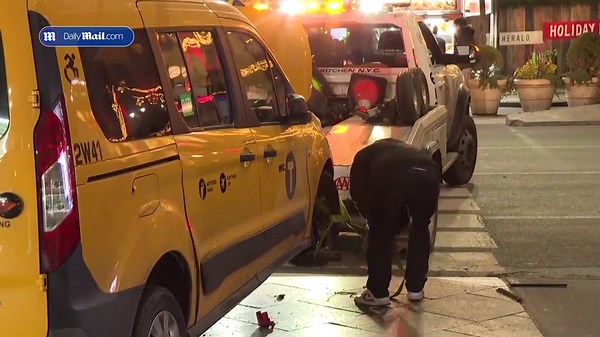 Yellow cab towed away after plowing into NYC pedestrians
