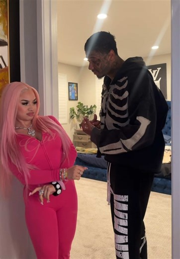 He was tryin it chat😂🏃🏽‍♀️ #blueface #stiffbarbie #fyp | blue face