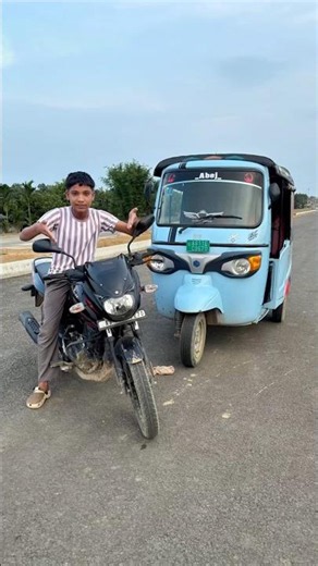 4x4 Piaggio Ape Electric Auto Rickshaw vs pulsar 125 cc red colour wala unboxing 😳