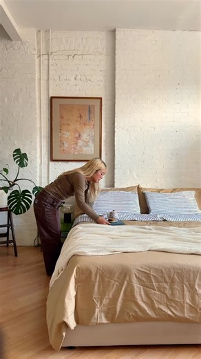 Brooklinen on Instagram: "Save this for a cozy winter bake Steal our recipe: Classic Cotton Percale Sheet Set in Tandem Stripe in Fresh Moss, Duvet Set in Dune Dreamweave Waffle Bed Blanket in Cream Steal @dearsaturdays recipe: “dry ingredients: in a medium bowl, whisk together 1.5 cups all-purpose flour, 1.5 tsp baking powder, and 3/4 tsp salt. wet ingredients: in a large bowl, beat 1 cup softened butter and 1 cup granulated sugar with a hand mixer until light and fluffy (about 3 minutes). add