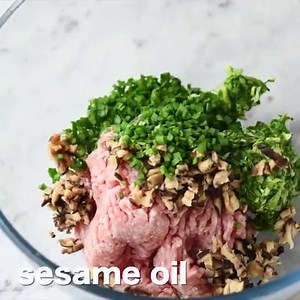 599K views · 1K reactions | POTSTICKERS!!! Plump parcels of goodness pan fried then steamed in a skillet so they’re golden crispy on the underside, and beautifully moist inside.  寧 Check out the recipe here: https://www.recipetineats.com/potstickers-chinese-pan-fried-dumplings/ | RecipeTin | Facebook