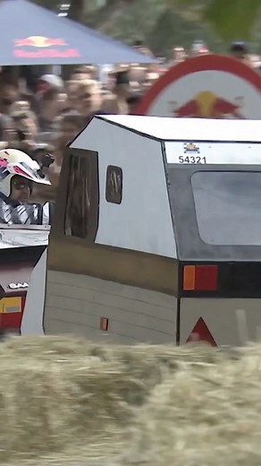 Red Bull Sweden 🇸🇪 | När 10 år på campingplatsen äntligen lönar sig 🤘🏕 Exakt 2 månader kvar tills vi kör lådbilsrally genom Stockholm, fler än vi som är... | Instagram