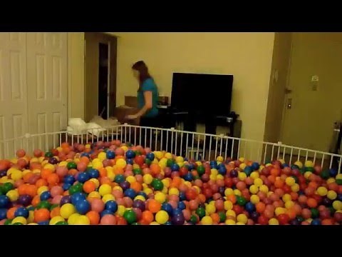 How to build a ball pit in your living room