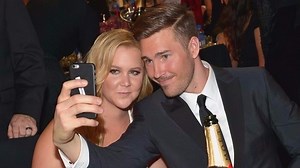 Amy Schumer's boyfriend does their 1-year anniversary right