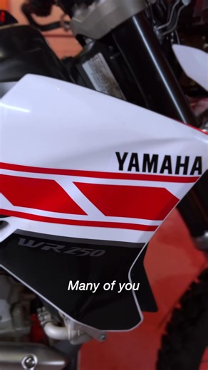 Designed by Rollin 'Molly' Sanders circa 1970, the "Chain Block" later known as the "Speed Block" would define Yamahas aesthetic for generations. Did you know Yellow/Black was the USA colour scheme, meanwhile over in Japan White/Red was the style? | FortNine