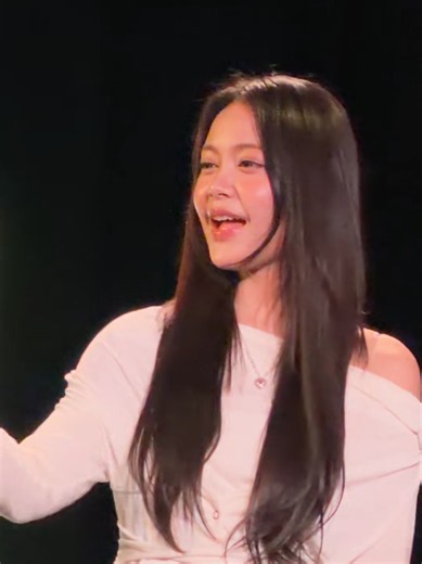Carmen Heart 2 Heart — Carmen New York kpop short