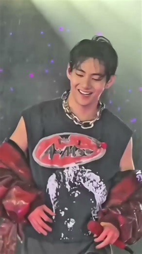 hyeeee v 🔥🔥🔥 #bts #shortsfeed #viral #taehyung #fyp ‪@riturajput618‬