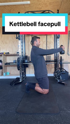 Kettlebell series Kettlebell face pull It’s is an amazing workout which helps you to strengthen rear delt, improve posture, improve shoulder health , enhance upper back strength, improve rotator cuff activation, core engagement.#KASARIpersonaltraining #kasarifit #nepalaustralia🇦🇺🇳🇵 #nepaliaustralian🇳🇵🇳🇿 #nepalitiktok🇳🇵