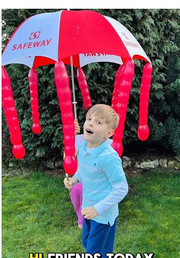 Red rain drops ☔️ Rocket Balloons 🎈🚀 #fun #balloons #colors | balloon