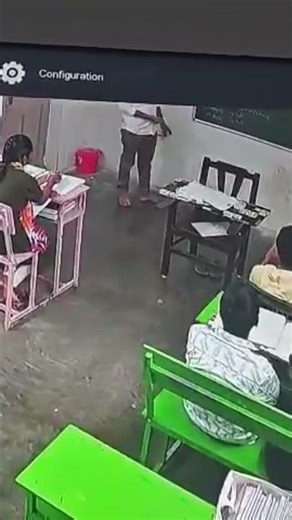 10th student i class room lo మృతి