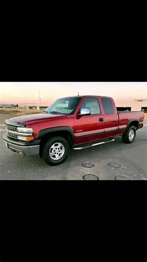 very cheap cars and spare parts USA on Instagram: "2001 Chevrolet Silverado 1500 LT 4x4 Price $1200 Down payment $200 Monthly Payments :$150 Chevrolet Model Silverado Mileage 69,700 Engine 5.3L V8 Drivetrain 4WD/AWD Transmission Automatic (4-Speed) Body Style Truck Exterior Color Sunset Orange Metallic Interior Color Medium Gray Title Statuses can get your paperwork done the same day and you receive your car the same day 💯🙏 DM let's deal 🤝 You can get repairs any time anywhere just hit on the