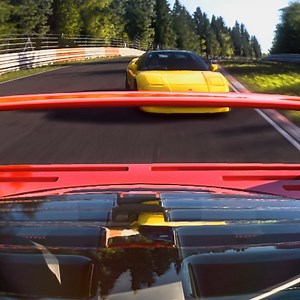 Ferrari F40 VS Honda NSX at Nurburgring Track Day | Racing Spec