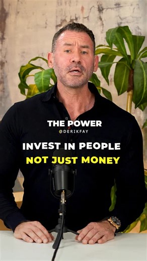 The power of compounding interest in OTHERS is where long therm success comes from. Daily deposits required! | Derik Fay