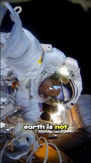 Ever wondered about Earth's true shape? ✨ #SpaceFacts #EarthIsRound #space