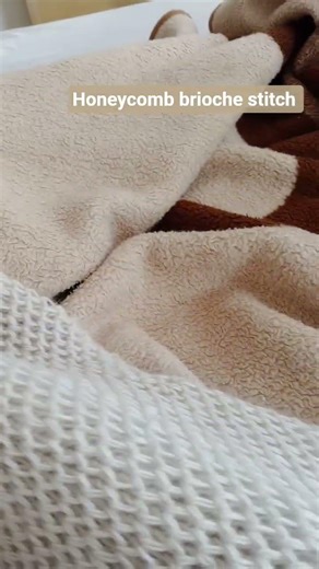Growing to become infinity scarf/shawl (honeycomb brioche stitch)