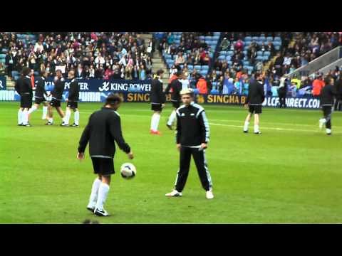 Louis and Niall One Direction football warm up