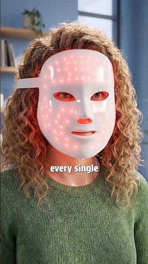 What 10 Minutes of Blue Light Actually Does to Acne🥰