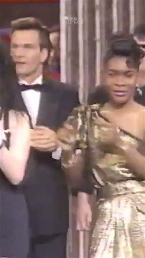 Dion DiMucci Performs '60s Classic "Runaround Sue" at 1988 Grammys