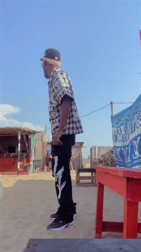 Chaud 🔥🔥🐊🐊🐊🐊 #culture_criminelle @🌍Big Manu🔱 croco🐊🐊🐊 @Don_boyYara @Adolphe le riche italien @Cyrille AKONON Djanta déka🇹🇬