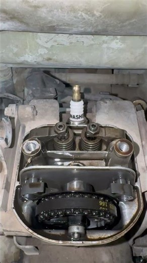 Motor GX35 piñón #piñon #motorcycle #motor #mechanic #mantenimiento #repair #cleaning #oil #tools