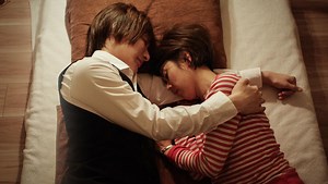 This is not a couple in love sharing an intimate moment. These are two strangers at a Cuddle Café, a professional cuddling service in Japan. This is just one way that we're mitigating loneliness and isolation in today's world. On tonight's edition of "A User's Guide to Cheating Death" at 9pm ET, Timothy Caulfield looks at the vital roles sex, intimacy and relationships play in longevity. visiontv.ca/cheating-death | VisionTV | Facebook