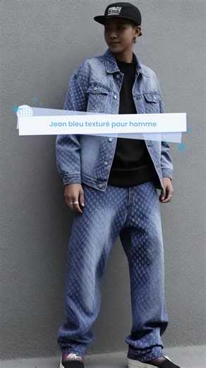 Jean homme texturé bleu, design unique, coupe ample super élégante, crée facilement des looks streetwear tendance #fashion #mensfashion #contemporarymenswear #pantalonthermique #laredoutecollections #sportwear #menclothing #zaraleatherjacket #everydaywear #mensfragrance
