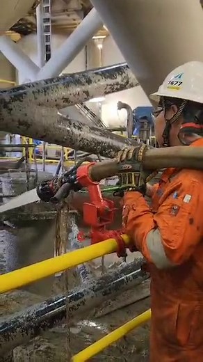 Cleaning Mud on top of Spud Can #jackup #rigmove #spudcan | Ace Rig Move Sdn Bhd
