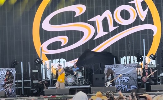 Watch: SNOT Performs With Ex-GODSMACK Drummer SHANNON LARKIN At WELCOME TO ROCKVILLE Festival