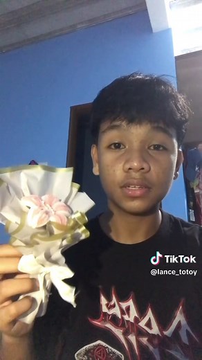 DIY Mini Bouquet Tutorial: Easy Flower Arrangement