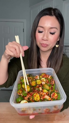 886K views · 9.3K reactions | Save my recipe for Cucumber Kimchi! Ingredients are 8 Persian cucumbers, 1/2 tsp salt, 2 tbsp minced garlic, 4 green onion stalks, 1 small onion, 2 tbsp of gochugaru (red pepper powder) 2 tsp sugar, 1/4 cup rice vinegar, 1/4 cup sesame oil and a sprinkle of sesame seeds. Refrigerate for at least 30 minutes, but over night is best. I like to eat my cucumber kimchi with rice and grilled chicken or beef. #kimchi #cucumberkimchi | My Healthy Dish | Facebook