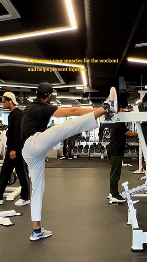 Balanced Body Guru on Instagram: "🎥Leg Day Training | Split Routine Explained In my current 10-day workout plan, I train each muscle group twice a week including legs. That’s why I don’t train all leg muscles in one session. Instead, I split the leg workout across two sessions per week. 👉 In today’s workout, I focused on specific muscle groups of the legs, and during the next leg day, I’ll target the remaining ones. This split approach helps ensure proper recovery and better muscle development